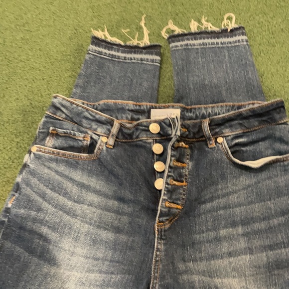 Loft Denim - Picture 3 of 4